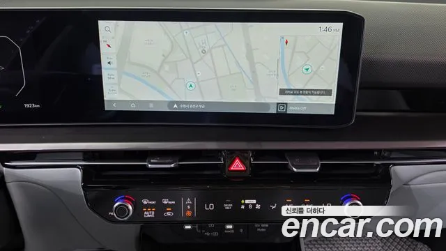 Kia Niro Signature — Фото автомобиля 12