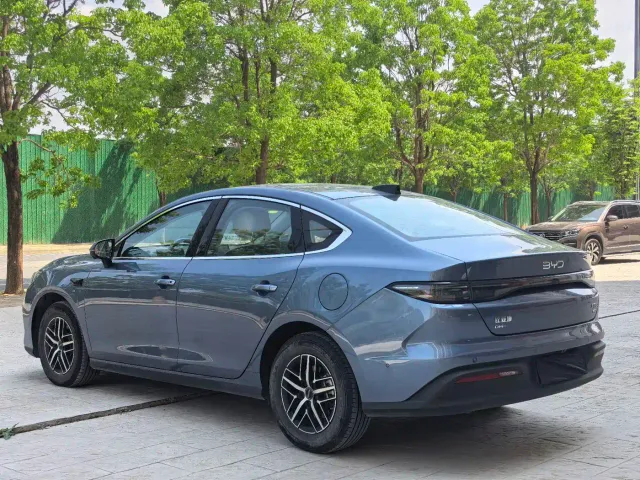 BYD Seal 05 DM-i — Фото автомобиля 4