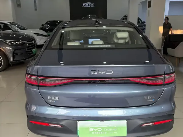 BYD Seal 05 DM-i — Фото автомобиля 12