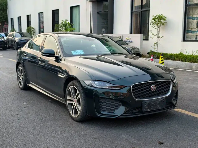 Jaguar XEL — Фото автомобиля 3