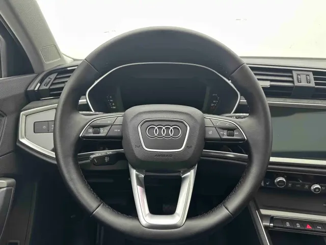 Audi Q3 — Фото автомобиля 18