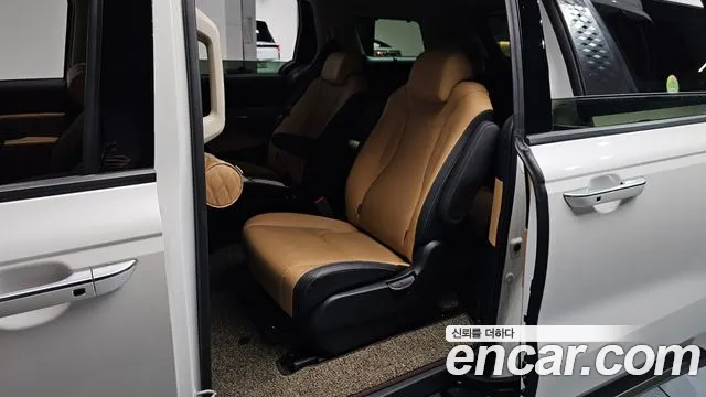 Kia Canival Carnival 4 поколение Дизель 9 мест Signature — Фото автомобиля 21