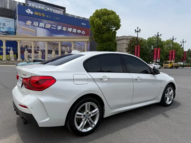 BMW 1 Series — Фото автомобиля 9