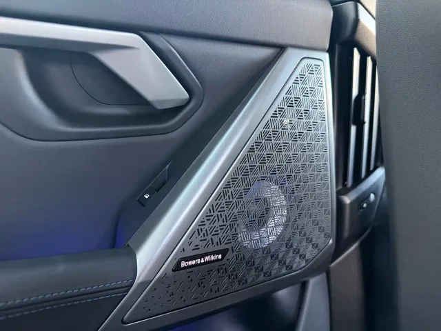 BMW i5 M60 — Фото автомобиля 17