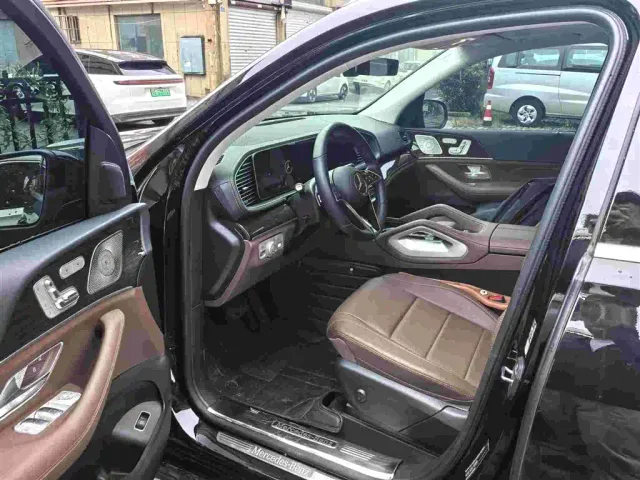 Mercedes-Benz GLE-Class — Фото автомобиля 5