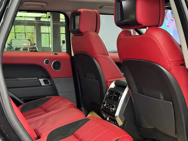 Land Rover Range Rover Sport — Фото автомобиля 18