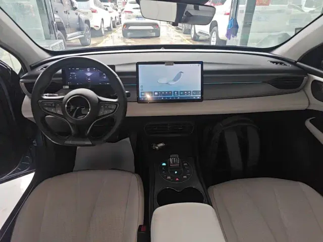 BYD Seal 05 DM-i — Фото автомобиля 9