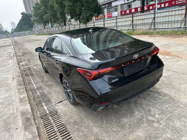 Toyota Avalon — Фото автомобиля 13