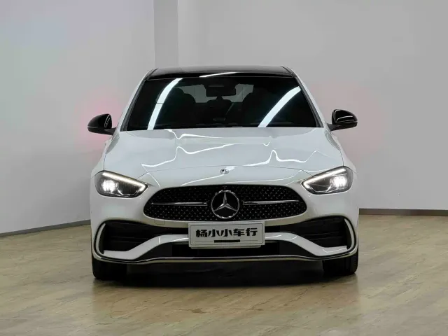 Mercedes-Benz C-Class — Фото автомобиля 2