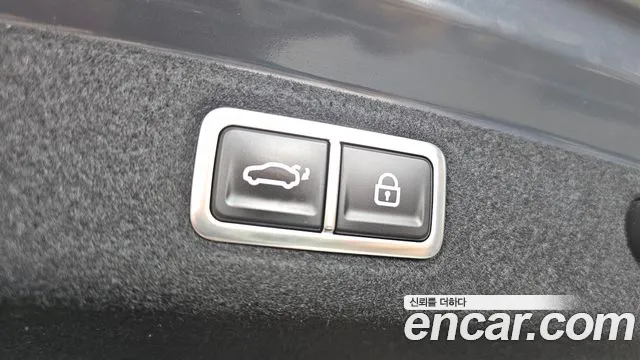 Hyundai Grandeur Grandeur (GN7) 3.5 Бензин 4WD — Фото автомобиля 25