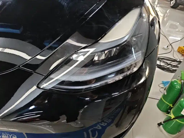 Tesla Model Y — Фото автомобиля 23