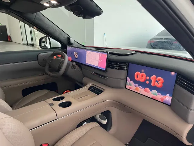 IM Motors LS8 — Фото автомобиля 24