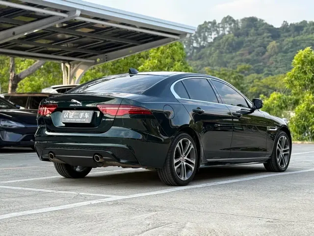 Jaguar XEL — Фото автомобиля 11