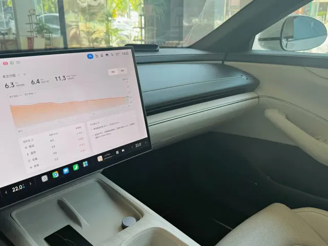 Xiaomi SU7 — Фото автомобиля 9