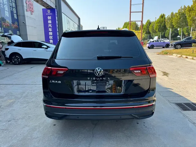 Volkswagen Tiguan L — Фото автомобиля 13