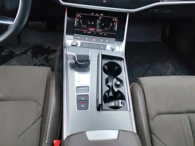 Audi A7L — Фото автомобиля 16