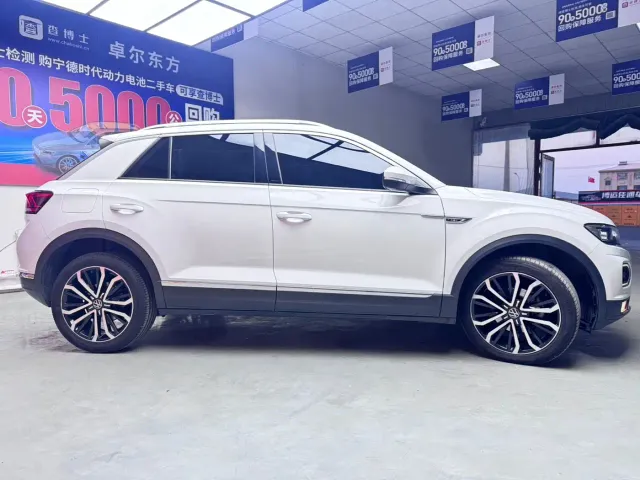Volkswagen T-Roc — Фото автомобиля 4