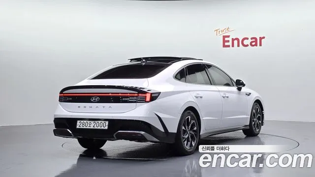 Hyundai Sonata — Фото автомобиля 2
