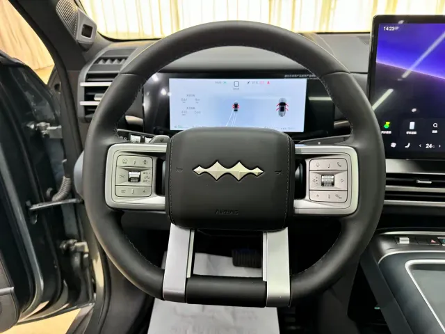 BYD FangChengBao Titanium 7 — Фото автомобиля 16