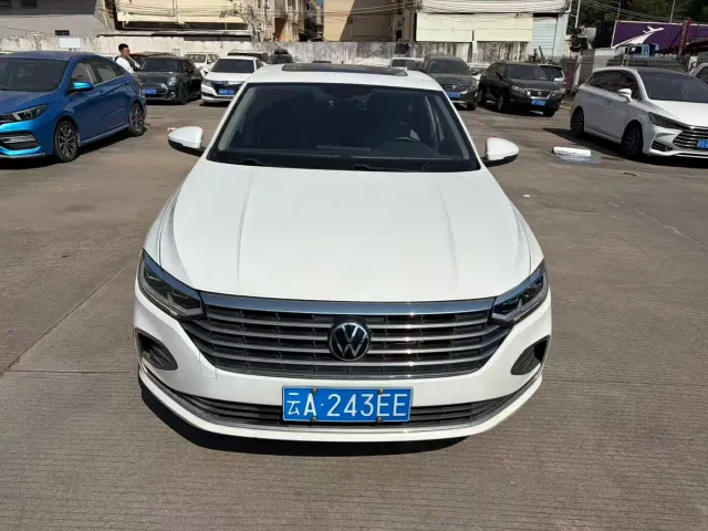 Фотография автомобиля — Volkswagen Lavida