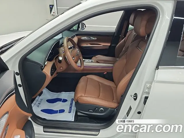 Genesis GV70 — Фото автомобиля 10
