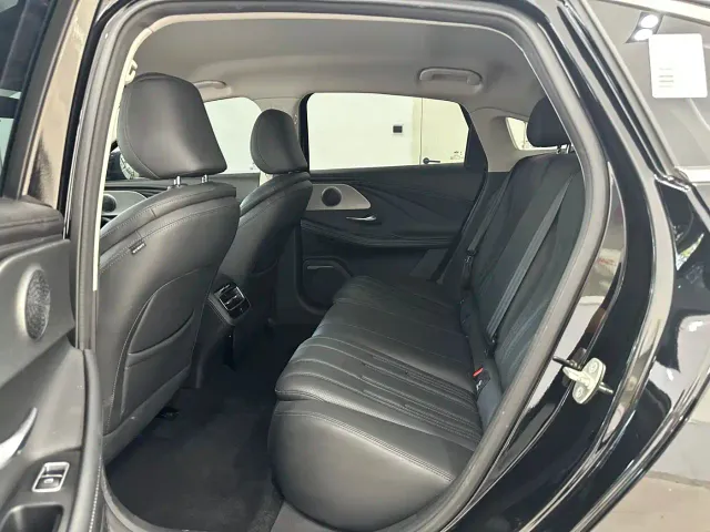 Chery Fulwin A8 — Фото автомобиля 7