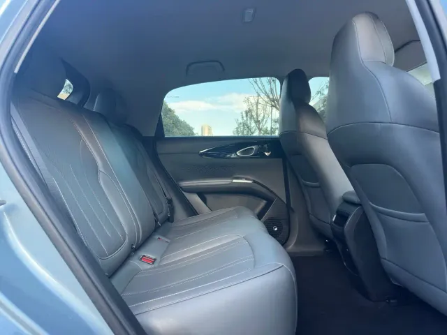 Geely Starry Wish — Фото автомобиля 12