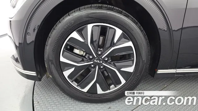 Kia EV6 — Фото автомобиля 5