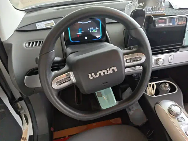 Changan Lumin — Фото автомобиля 10