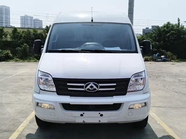 Maxus Xintu V80 — Фото автомобиля 2