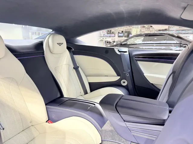 Bentley Continental — Фото автомобиля 13