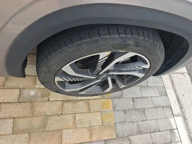 Geely Xingyue L — Фото автомобиля 8