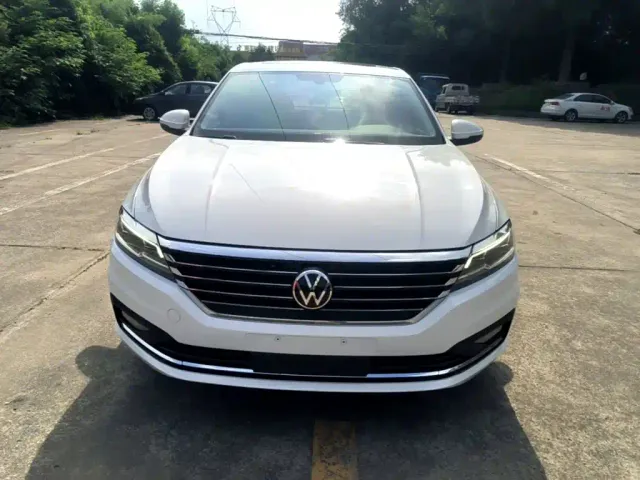 Volkswagen Lavida — Фото автомобиля 2