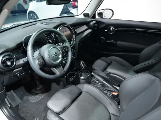 MINI Hatch — Фото автомобиля 17