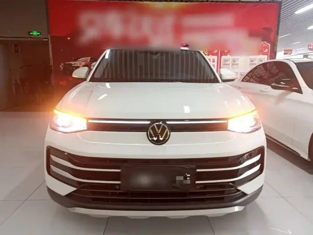 Volkswagen Tharu — Фото автомобиля 2