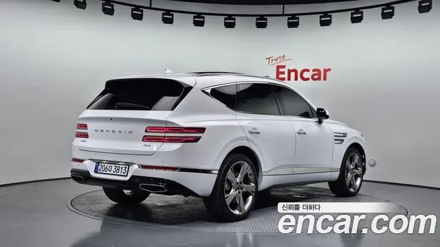 Genesis GV80 2.5T Бензин AWD — Фото автомобиля 2