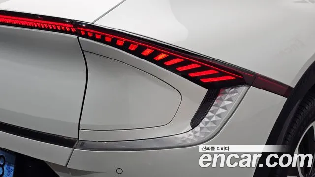 Kia EV6 — Фото автомобиля 22