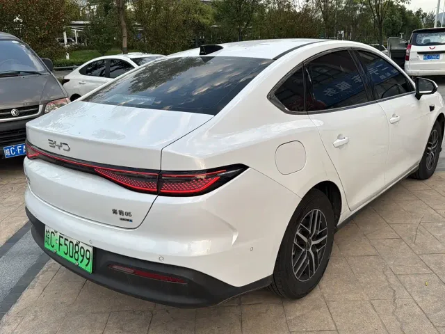 BYD Seal 05 DM-i — Фото автомобиля 5