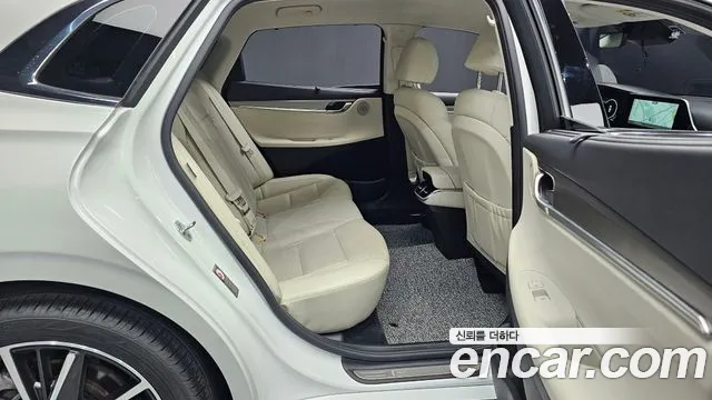 Hyundai Grandeur Новый Grandeur IG — Фото автомобиля 12