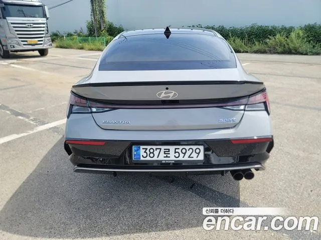 Hyundai Avante CN7 — Фото автомобиля 4