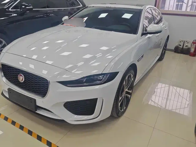 Фотография автомобиля — Jaguar XEL