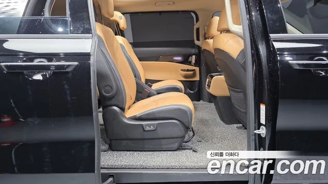 Kia Canival Carnival 4 поколение Бензин 9 мест Signature — Фото автомобиля 12