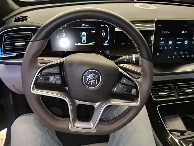 BYD Qin PLUS — Фото автомобиля 10