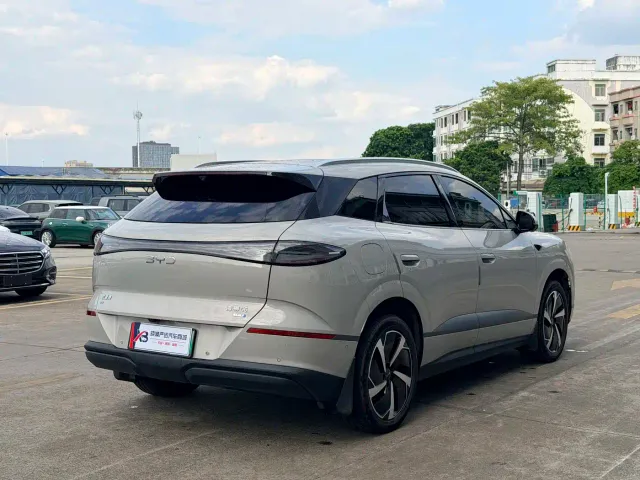 BYD Sealion 06 — Фото автомобиля 8