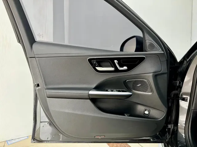 Mercedes-Benz C-Class — Фото автомобиля 7