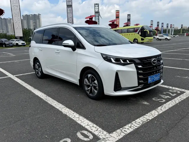 GAC Trumpchi M6 — Фото автомобиля 3