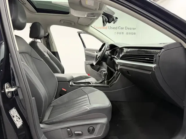 Volkswagen Passat — Фото автомобиля 8