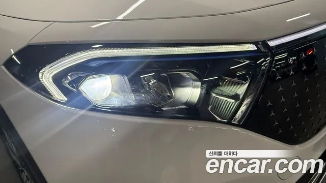 Mercedes-Benz EQB — Фото автомобиля 6