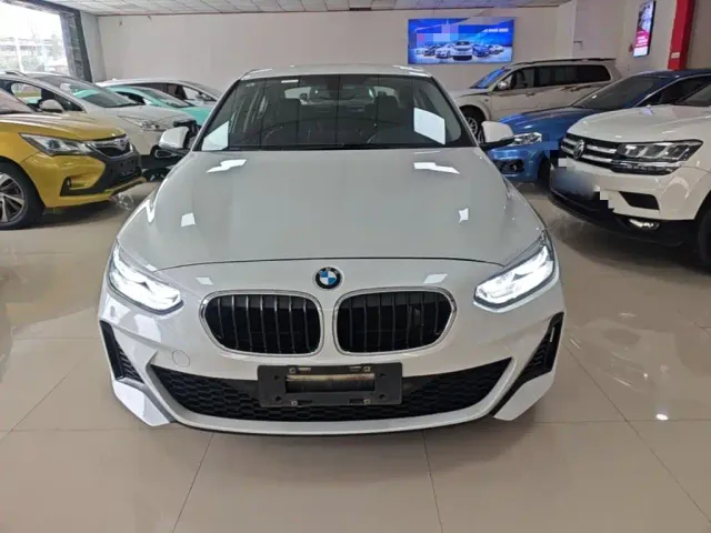 BMW 1 Series — Фото автомобиля 2