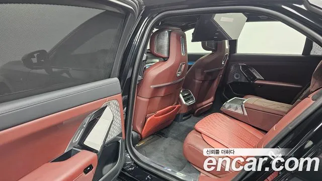 BMW 7-Series 7 серия (G70) — Фото автомобиля 11